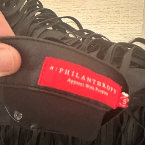 N: PHILANTHROPY BLACK VEGAN LEATHER FRINGE SKIRT SMALL NWOT - Picture 4 of 4